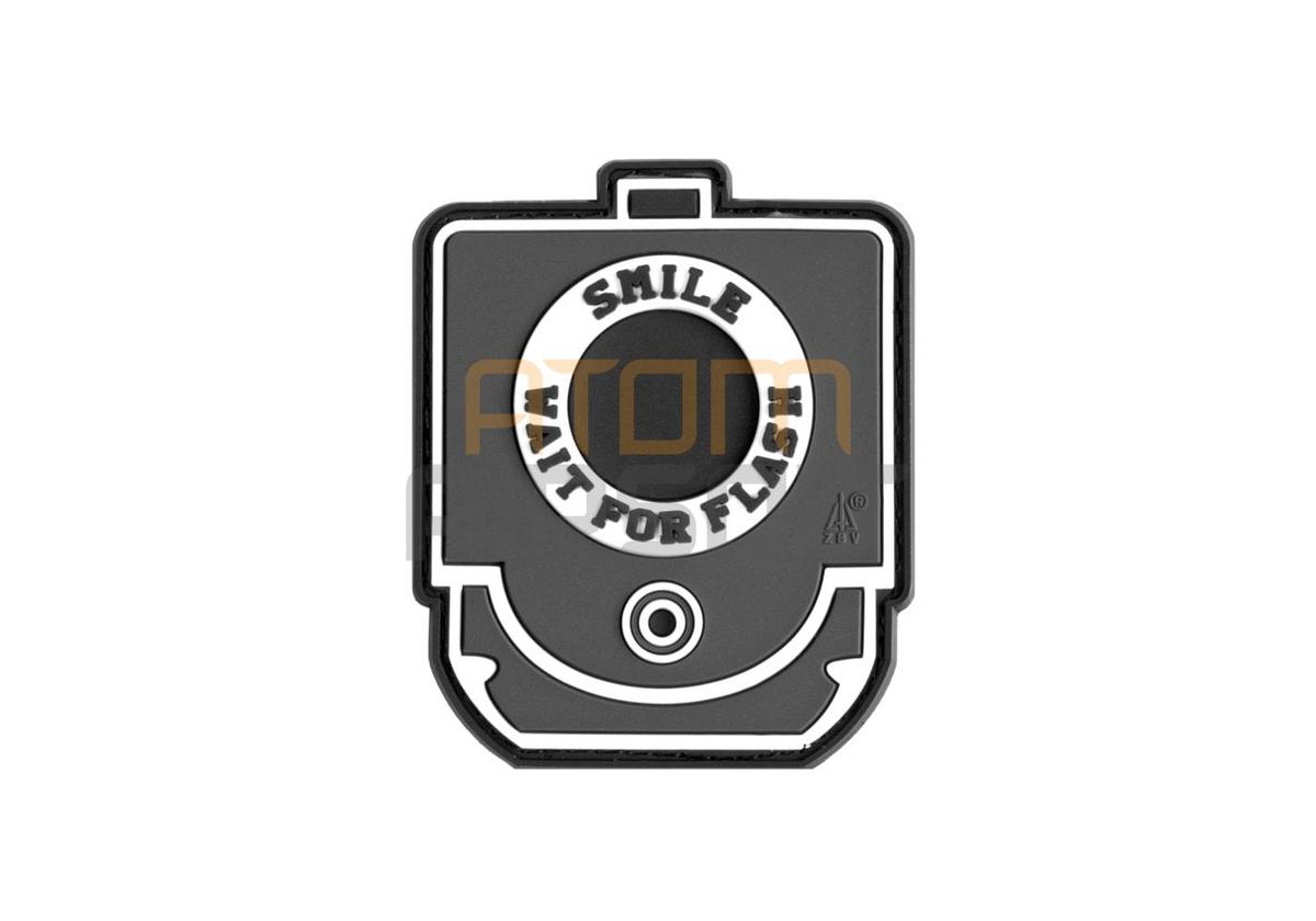 "Smile and Wait Rubber" PVC velcromerkki - Foliage Green