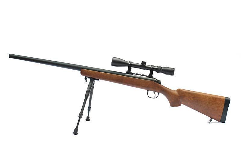 MB03EL pulttilukkoinen tarkkuuskivääri kiikarilla ja etujaloilla