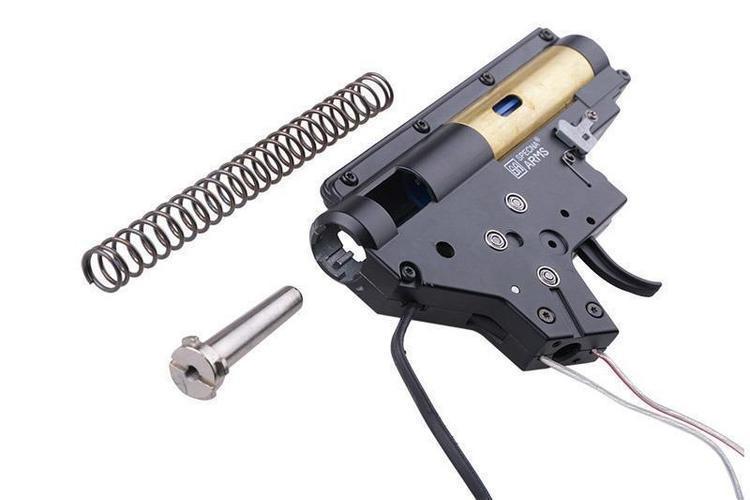 SA-V04 KeyMod 9" - Black