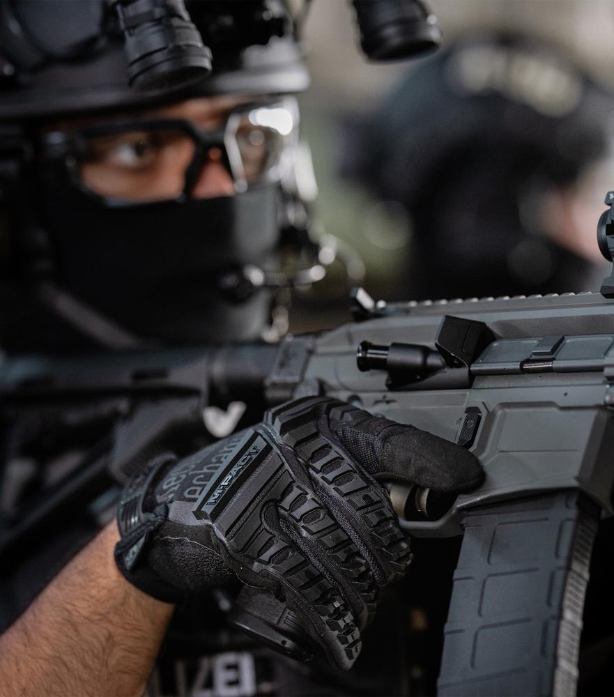 Wear The Original M-Pact, 2025 - musta