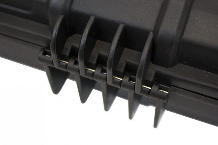 Nuprol Large Hard Case Pick 'N' Pluck, kovamuovinen aselaukku – musta